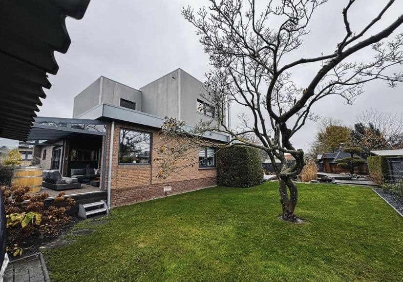 Prodej domu 210 m², pozemek 747 m², Wardenburg, Dolní Sasko Prodej domu 210 m², pozemek 747 m², Wardenburg, Dolní Sasko