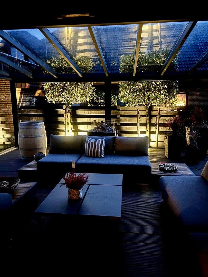 Prodej domu 210 m², pozemek 747 m², Wardenburg, Dolní Sasko Prodej domu 210 m², pozemek 747 m², Wardenburg, Dolní Sasko