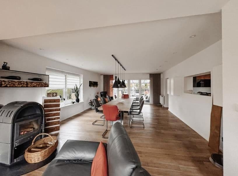 Prodej domu 210 m², pozemek 747 m², Wardenburg, Dolní Sasko Prodej domu 210 m², pozemek 747 m², Wardenburg, Dolní Sasko