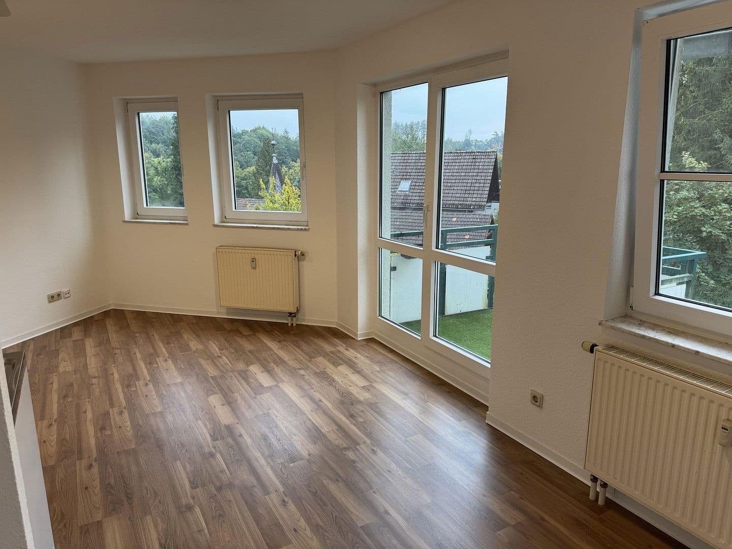 Pronájem bytu 1+1 30 m², Roonstr. 14, Bad Sachsa, Dolní Sasko Pronájem bytu 1+1 30 m², Roonstr. 14, Bad Sachsa, Dolní Sasko