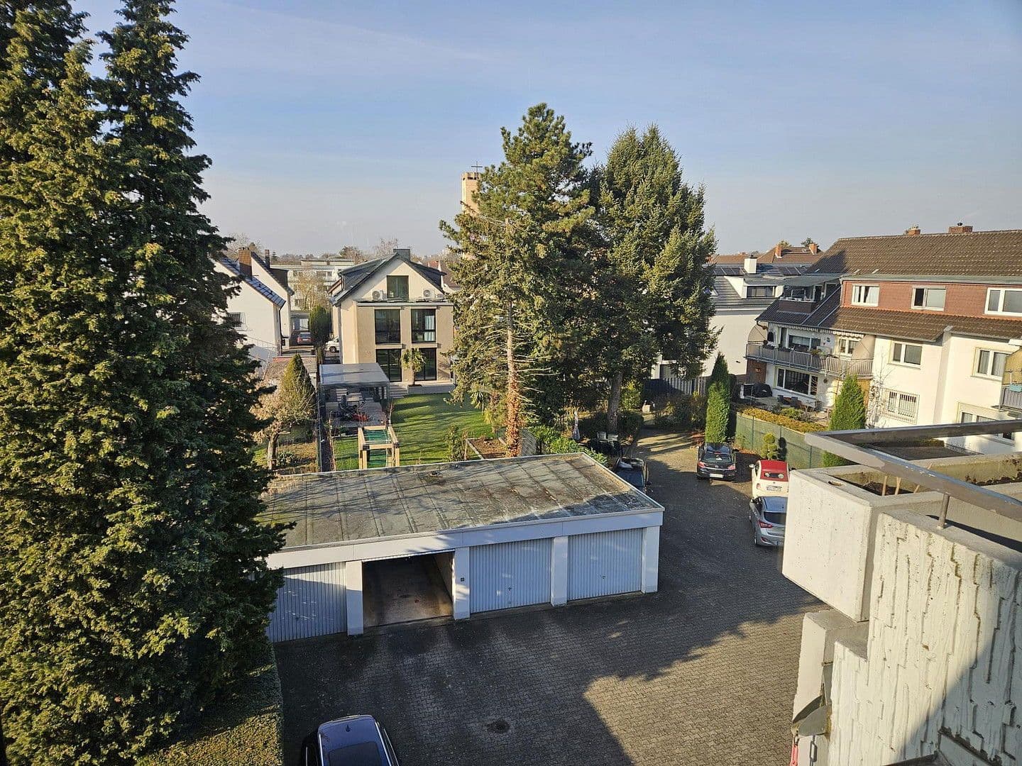 Pronájem bytu 3+1 105 m², Hugenottenallee 95-97, Neu-Isenburg, Hessen Pronájem bytu 3+1 105 m², Hugenottenallee 95-97, Neu-Isenburg, Hessen