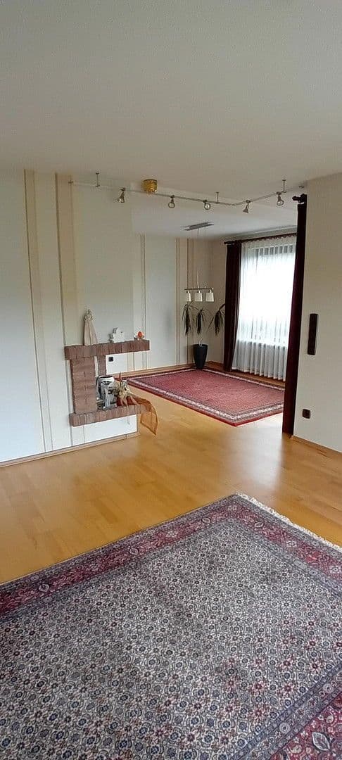 Prodej domu 185 m², pozemek 354 m², Albstadt, Bádensko-Württembersko Prodej domu 185 m², pozemek 354 m², Albstadt, Bádensko-Württembersko