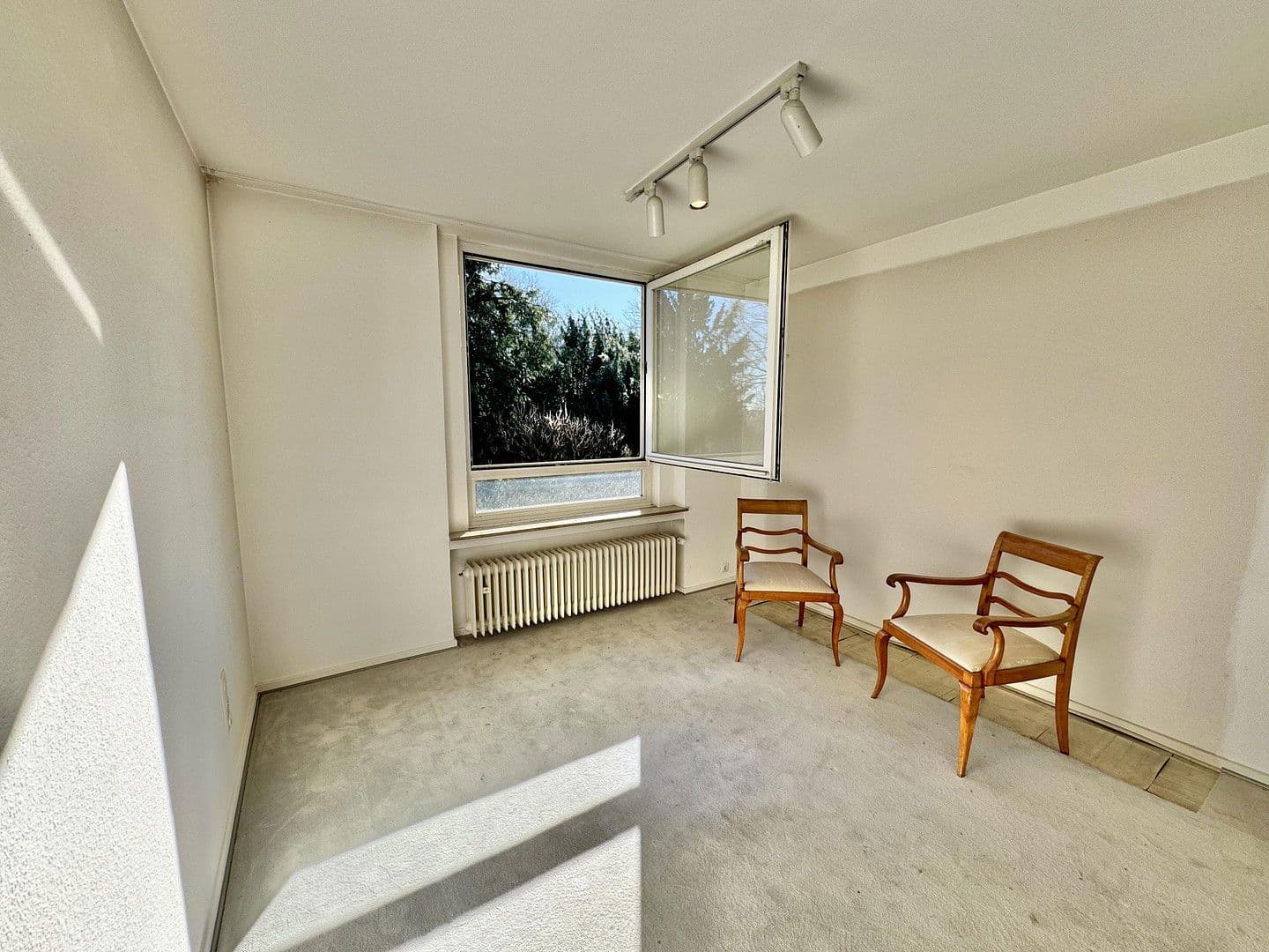 Prodej domu 243 m², pozemek 773 m², Am Neuenhof 7, Cáchy, Severní Porýní-Vestfálsko Prodej domu 243 m², pozemek 773 m², Am Neuenhof 7, Cáchy, Severní Porýní-Vestfálsko