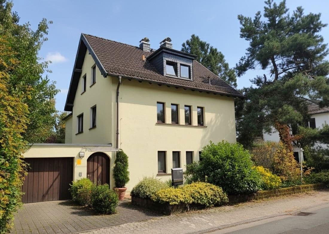Prodej domu 200 m², pozemek 951 m², Kronberg im Taunus, Hessen Prodej domu 200 m², pozemek 951 m², Kronberg im Taunus, Hessen