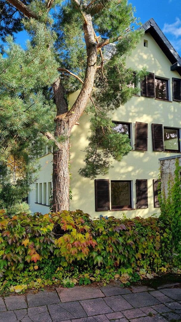 Prodej domu 200 m², pozemek 951 m², Kronberg im Taunus, Hessen Prodej domu 200 m², pozemek 951 m², Kronberg im Taunus, Hessen