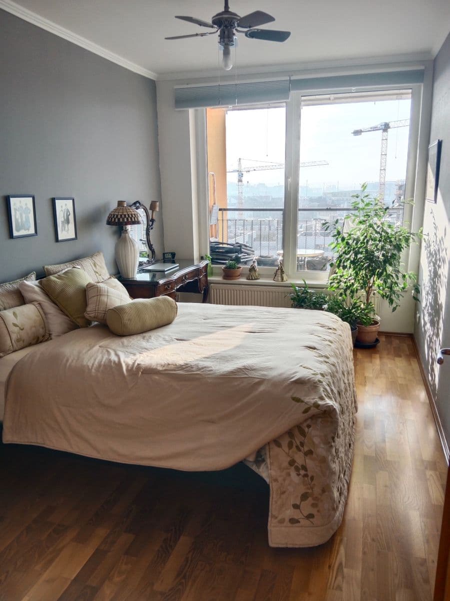 Prodej bytu 2+kk 55 m², Pod Harfou, Praha, Praha Prodej bytu 2+kk 55 m², Pod Harfou, Praha, Praha