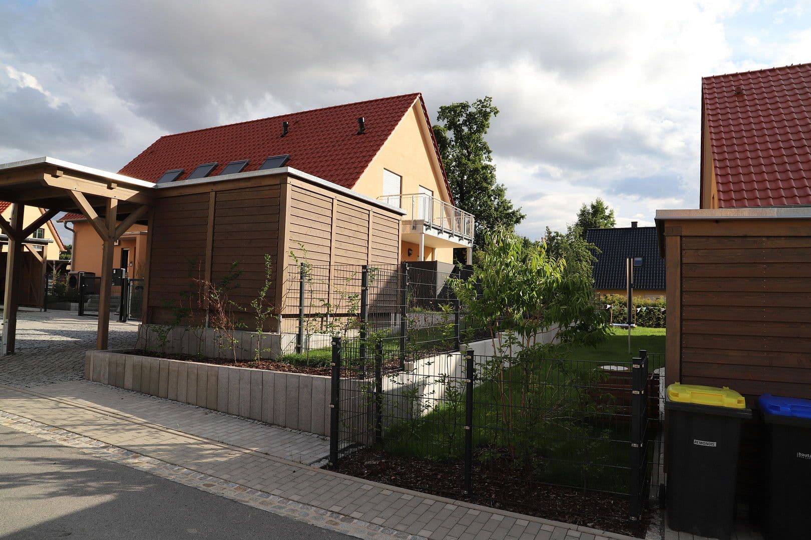 Pronájem bytu 4+kk 112 m², Brunnenweg 2A, Kamenec, Sasko Pronájem bytu 4+kk 112 m², Brunnenweg 2A, Kamenec, Sasko