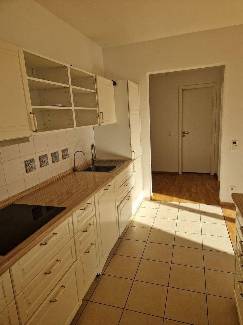 Prodej bytu 2+1 78 m², Berlin, Berlín Prodej bytu 2+1 78 m², Berlin, Berlín