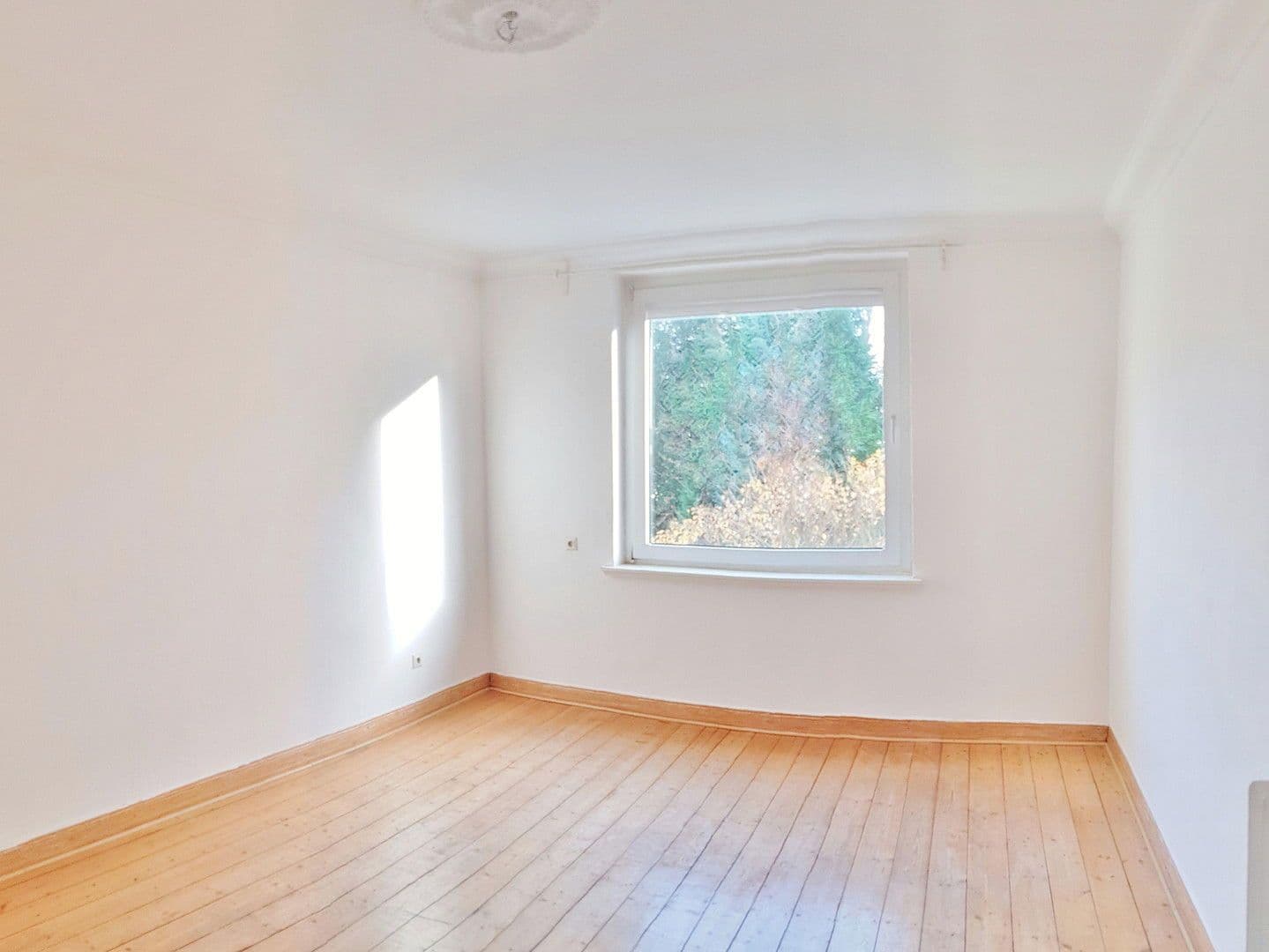 Pronájem bytu 4+1 102 m², Hildesheim, Dolní Sasko Pronájem bytu 4+1 102 m², Hildesheim, Dolní Sasko