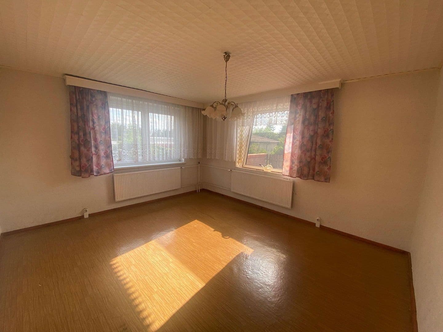 Prodej domu 151 m², pozemek 1.318 m², Hetzdorf 12a, Uckerland, Braniborsko Prodej domu 151 m², pozemek 1.318 m², Hetzdorf 12a, Uckerland, Braniborsko