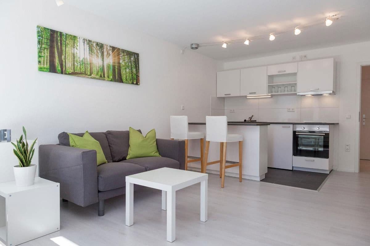 Pronájem bytu 1+1 34 m², Bahnhofstraße 20, Weinstadt, Bádensko-Württembersko Pronájem bytu 1+1 34 m², Bahnhofstraße 20, Weinstadt, Bádensko-Württembersko