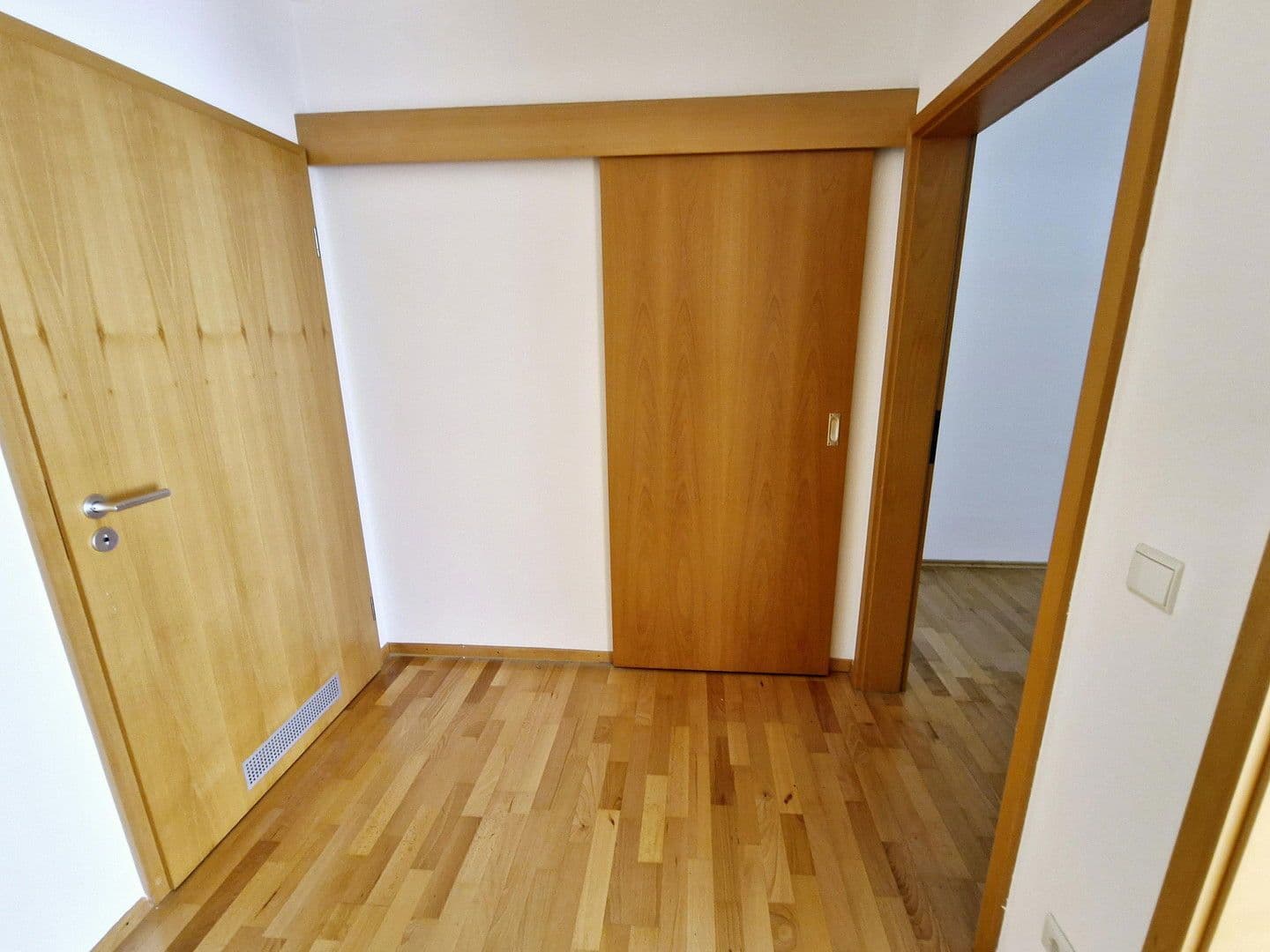 Prodej bytu 3+1 91 m², Angerweg 12, Gauting, Bavorsko Prodej bytu 3+1 91 m², Angerweg 12, Gauting, Bavorsko