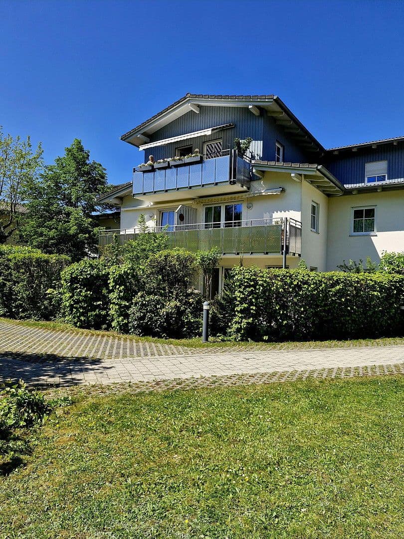 Prodej bytu 3+1 91 m², Angerweg 12, Gauting, Bavorsko Prodej bytu 3+1 91 m², Angerweg 12, Gauting, Bavorsko