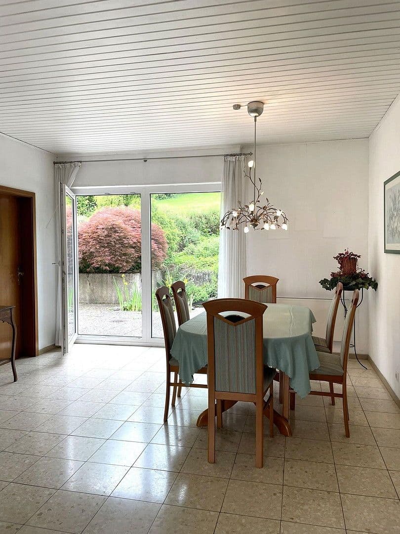 Prodej domu 177 m², pozemek 1.044 m², Diez, Porýní-Falc Prodej domu 177 m², pozemek 1.044 m², Diez, Porýní-Falc