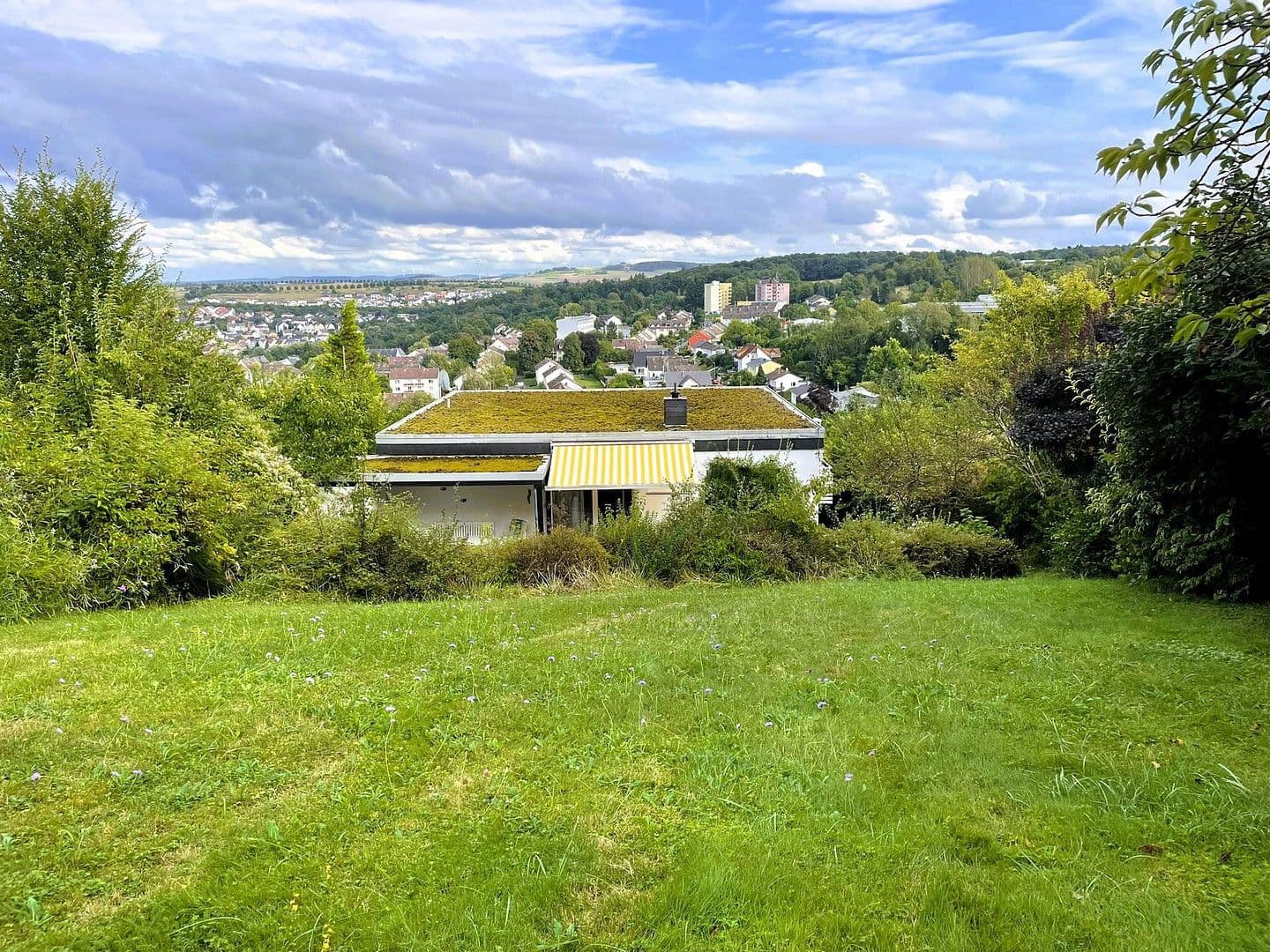 Prodej domu 177 m², pozemek 1.044 m², Diez, Porýní-Falc Prodej domu 177 m², pozemek 1.044 m², Diez, Porýní-Falc