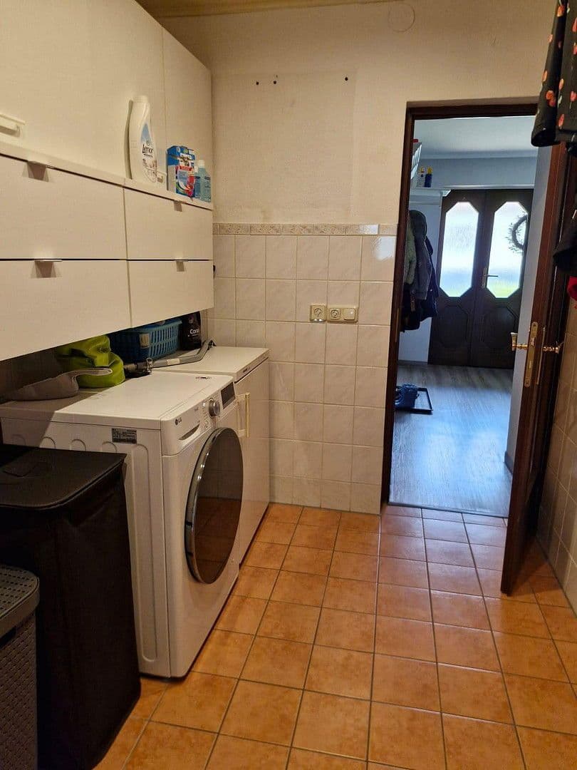 Prodej domu 155 m², pozemek 1.450 m², Bussiner Weg 7b, Velgast, Mecklenburg-Vorpommern Prodej domu 155 m², pozemek 1.450 m², Bussiner Weg 7b, Velgast, Mecklenburg-Vorpommern