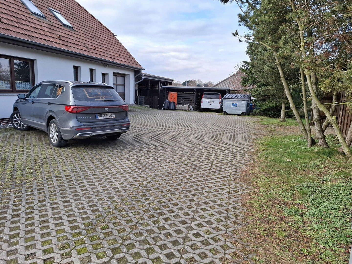 Prodej domu 155 m², pozemek 1.450 m², Bussiner Weg 7b, Velgast, Mecklenburg-Vorpommern Prodej domu 155 m², pozemek 1.450 m², Bussiner Weg 7b, Velgast, Mecklenburg-Vorpommern