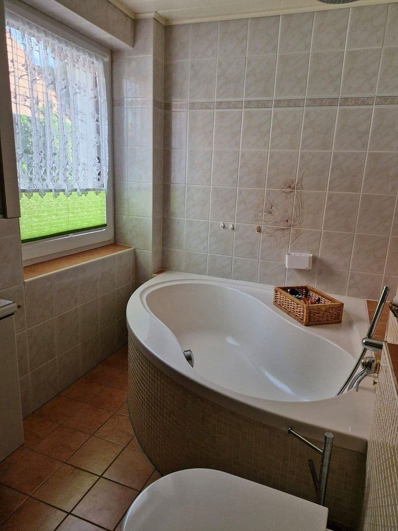 Prodej domu 155 m², pozemek 1.450 m², Bussiner Weg 7b, Velgast, Mecklenburg-Vorpommern Prodej domu 155 m², pozemek 1.450 m², Bussiner Weg 7b, Velgast, Mecklenburg-Vorpommern