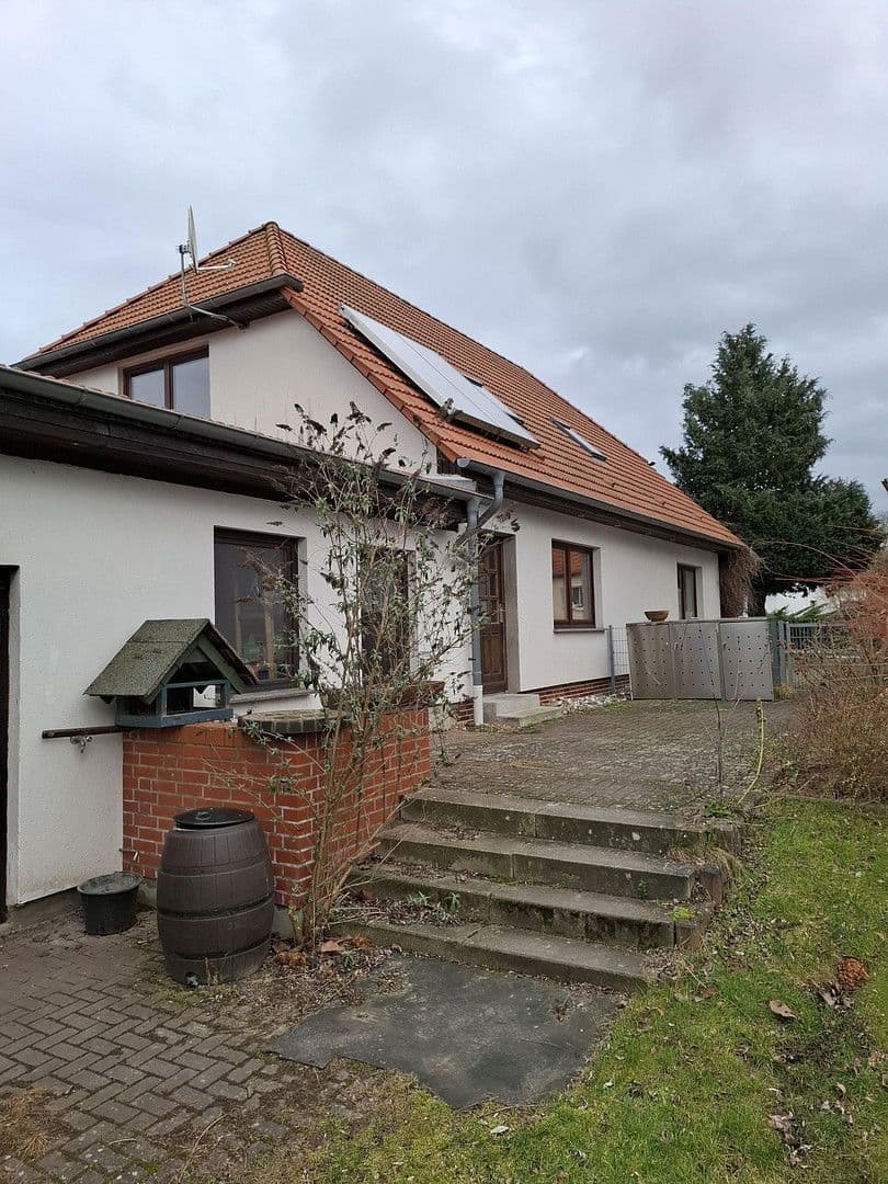 Prodej domu 155 m², pozemek 1.450 m², Bussiner Weg 7b, Velgast, Mecklenburg-Vorpommern Prodej domu 155 m², pozemek 1.450 m², Bussiner Weg 7b, Velgast, Mecklenburg-Vorpommern