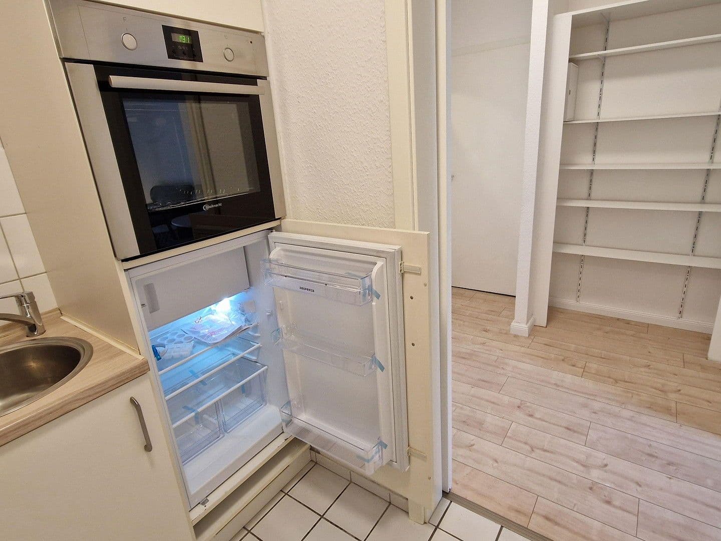 Pronájem bytu 1+1 48 m², Lübeck, Šlesvicko-Holštýnsko Pronájem bytu 1+1 48 m², Lübeck, Šlesvicko-Holštýnsko