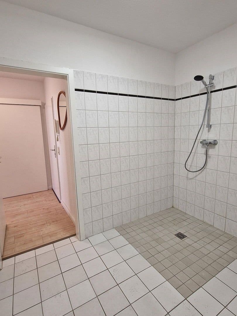 Pronájem bytu 1+1 48 m², Lübeck, Šlesvicko-Holštýnsko Pronájem bytu 1+1 48 m², Lübeck, Šlesvicko-Holštýnsko