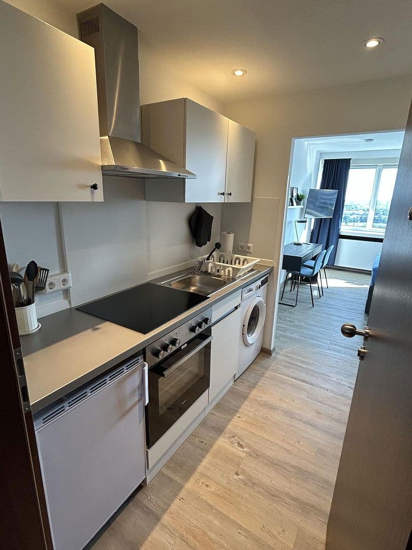 Pronájem bytu 1+1 23 m², Plieninger Straße 100, Stuttgart Möhringen, Bádensko-Württembersko Pronájem bytu 1+1 23 m², Plieninger Straße 100, Stuttgart Möhringen, Bádensko-Württembersko