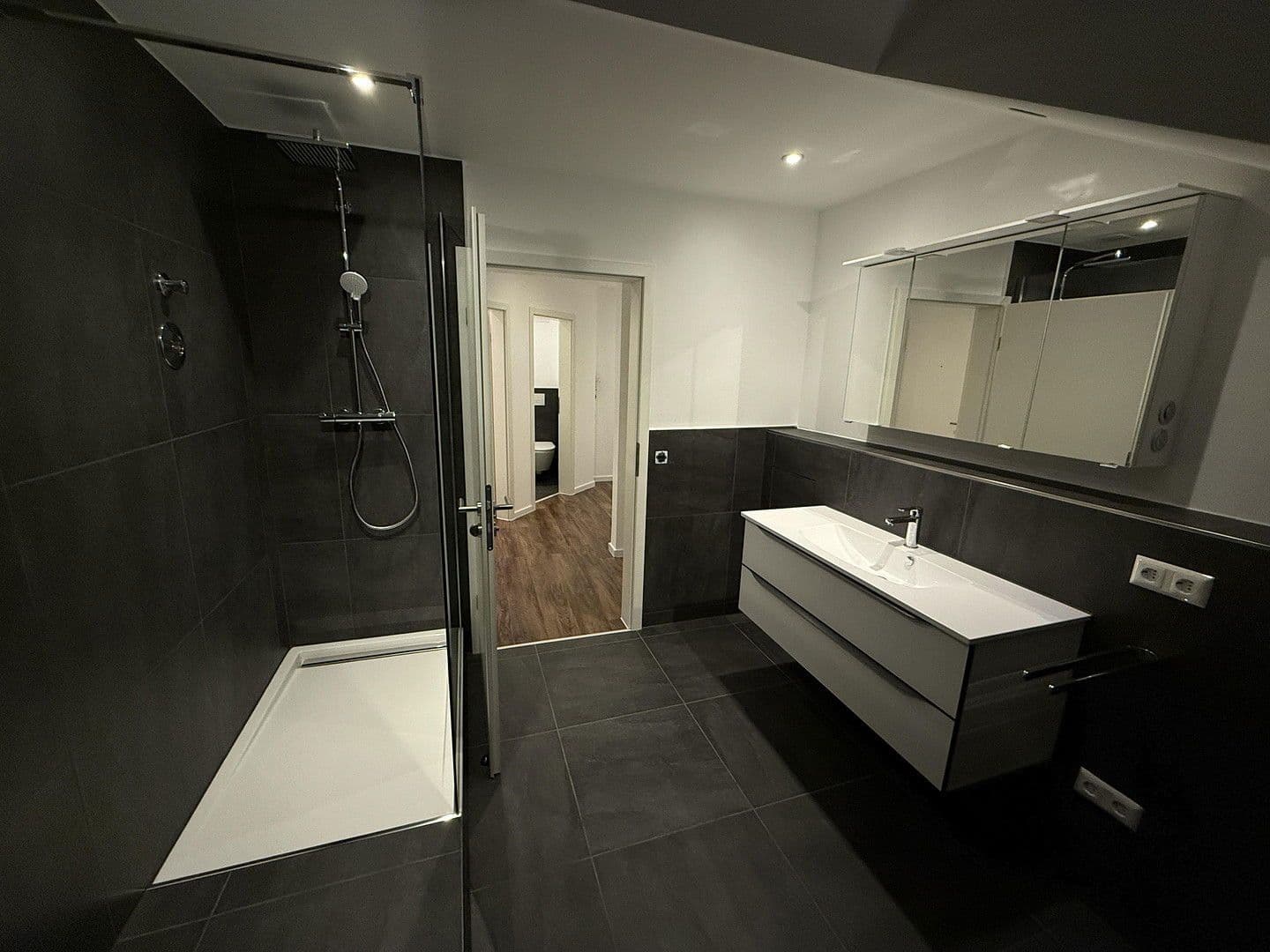 Pronájem bytu 3+kk 82 m², Tiergartenweg 2/1, Ebersbach an der Fils, Bádensko-Württembersko Pronájem bytu 3+kk 82 m², Tiergartenweg 2/1, Ebersbach an der Fils, Bádensko-Württembersko