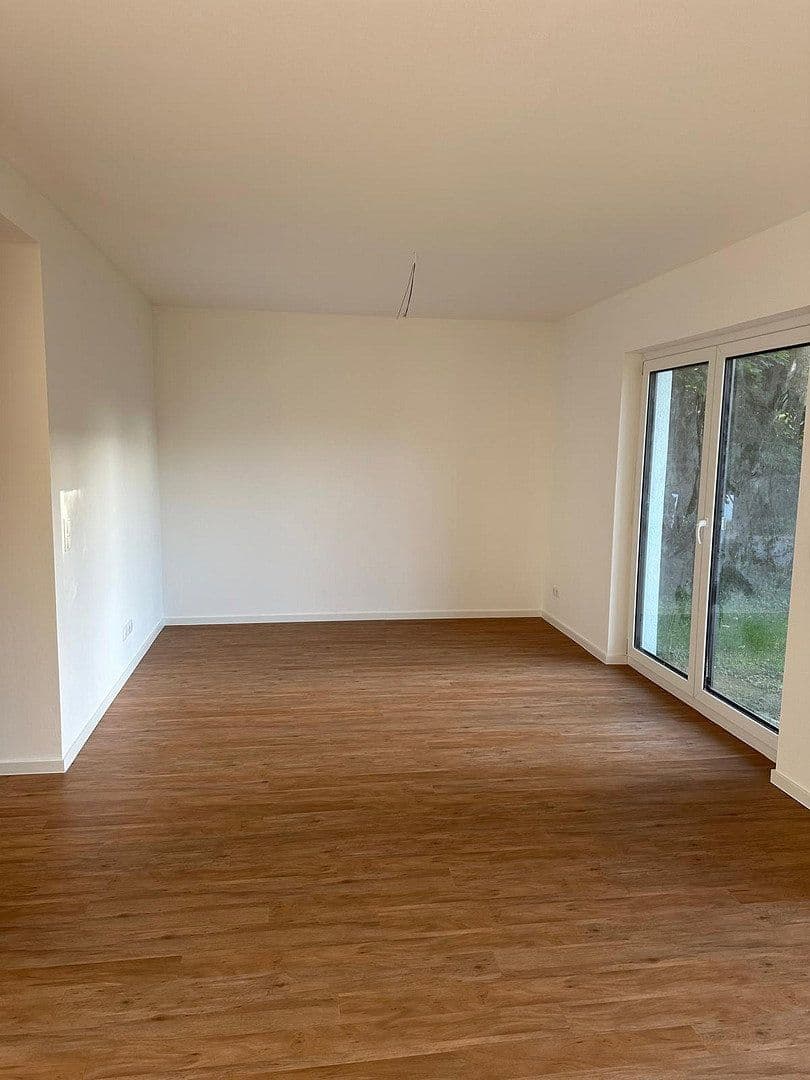 Pronájem domu 130 m², pozemek 600 m², Rießelweg 2a, Stelle, Dolní Sasko Pronájem domu 130 m², pozemek 600 m², Rießelweg 2a, Stelle, Dolní Sasko