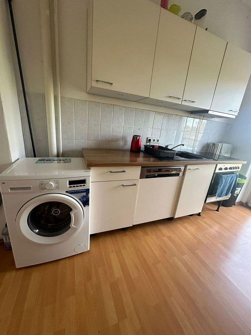 Prodej bytu 4+1 90 m², Martin Lutherstr 12, Plauen, Sasko Prodej bytu 4+1 90 m², Martin Lutherstr 12, Plauen, Sasko