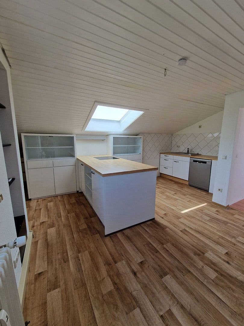 Pronájem bytu 2+kk 65 m², Birkelweg 36, Steinheim am Albuch, Bádensko-Württembersko Pronájem bytu 2+kk 65 m², Birkelweg 36, Steinheim am Albuch, Bádensko-Württembersko