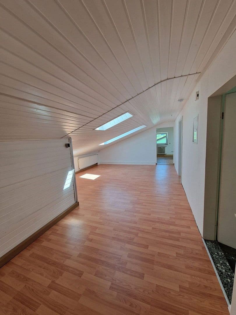 Pronájem bytu 2+kk 65 m², Birkelweg 36, Steinheim am Albuch, Bádensko-Württembersko Pronájem bytu 2+kk 65 m², Birkelweg 36, Steinheim am Albuch, Bádensko-Württembersko