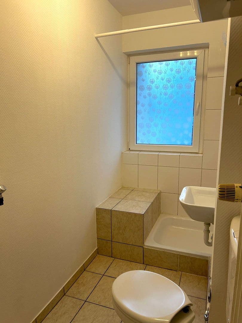 Pronájem bytu 1+1 40 m², Saarlandstraße 44, Pinneberg, Šlesvicko-Holštýnsko Pronájem bytu 1+1 40 m², Saarlandstraße 44, Pinneberg, Šlesvicko-Holštýnsko