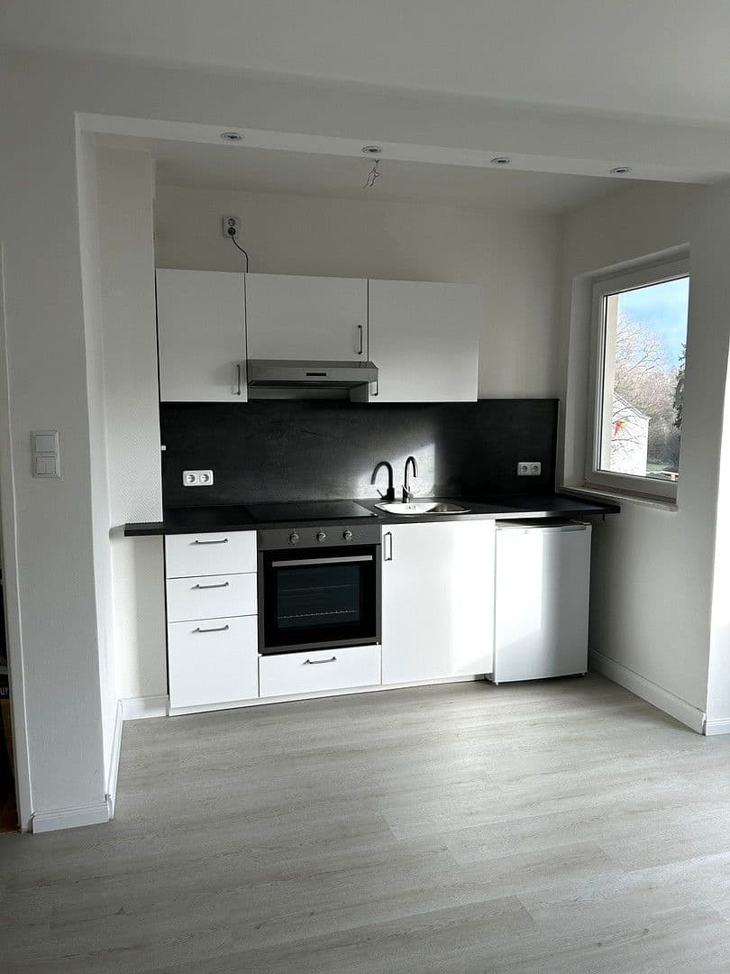 Pronájem bytu 1+1 40 m², Saarlandstraße 44, Pinneberg, Šlesvicko-Holštýnsko Pronájem bytu 1+1 40 m², Saarlandstraße 44, Pinneberg, Šlesvicko-Holštýnsko