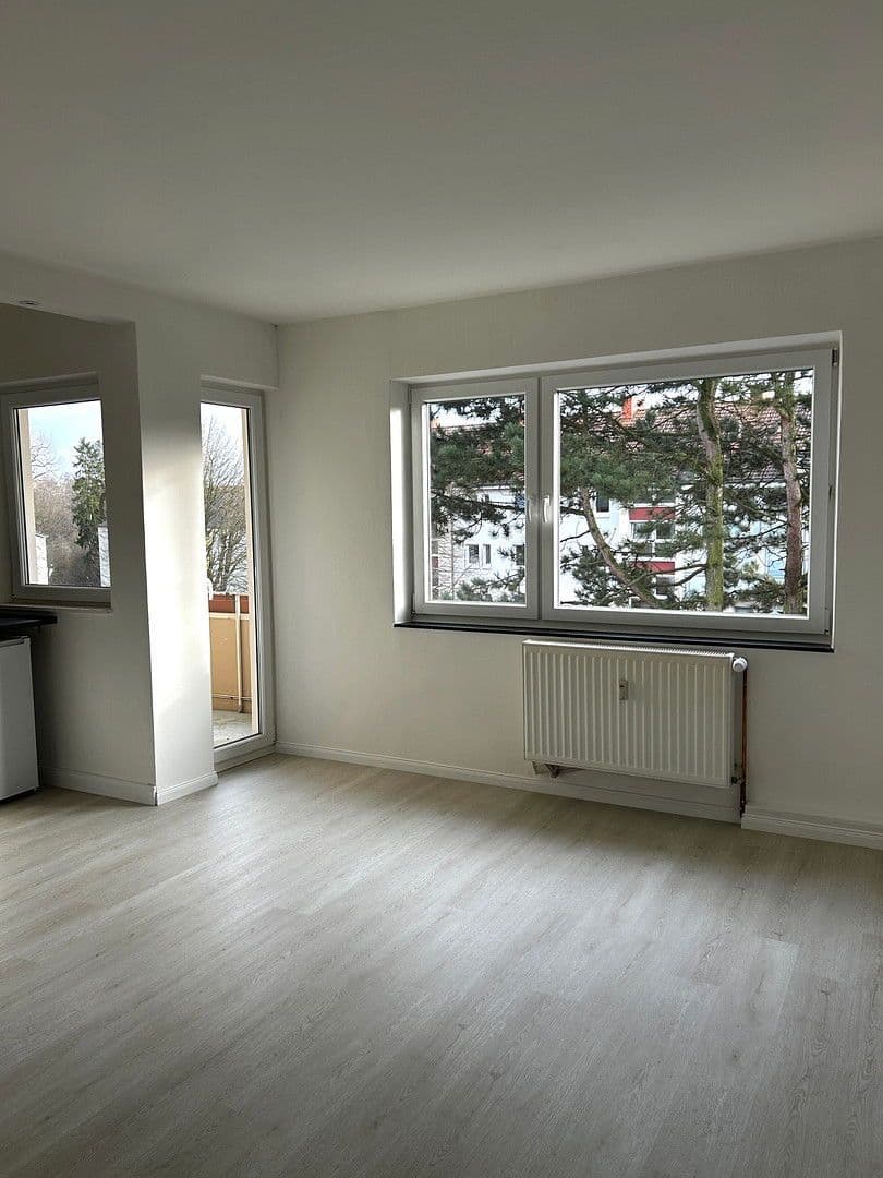 Pronájem bytu 1+1 40 m², Saarlandstraße 44, Pinneberg, Šlesvicko-Holštýnsko Pronájem bytu 1+1 40 m², Saarlandstraße 44, Pinneberg, Šlesvicko-Holštýnsko