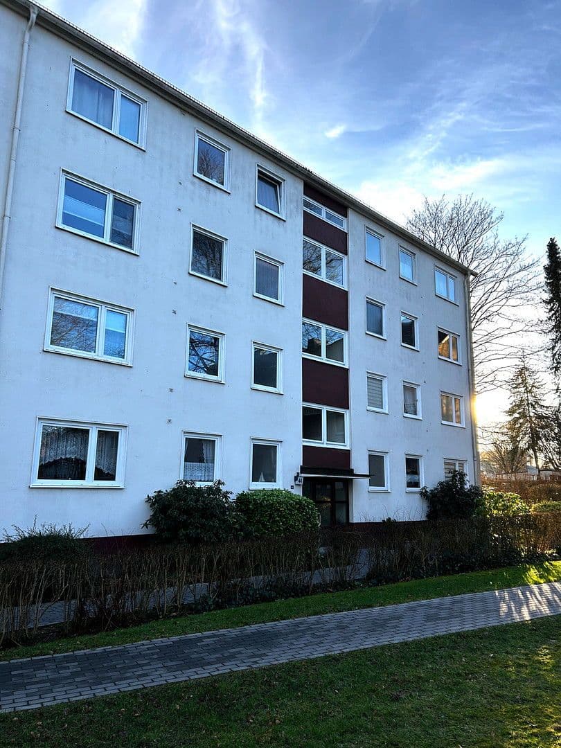 Pronájem bytu 1+1 40 m², Saarlandstraße 44, Pinneberg, Šlesvicko-Holštýnsko Pronájem bytu 1+1 40 m², Saarlandstraße 44, Pinneberg, Šlesvicko-Holštýnsko