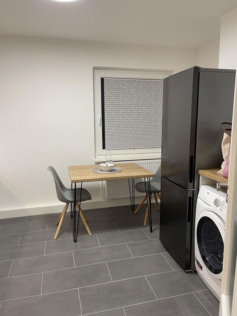 Pronájem bytu 2+1 54 m², Rauenthaler Straße 11A, Wiesbaden, Hessen Pronájem bytu 2+1 54 m², Rauenthaler Straße 11A, Wiesbaden, Hessen