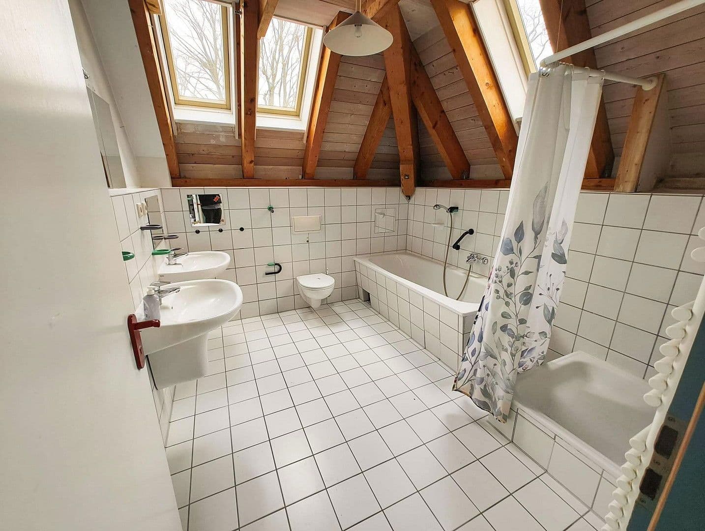 Prodej domu 223 m², pozemek 507 m², Berlin, Berlín Prodej domu 223 m², pozemek 507 m², Berlin, Berlín