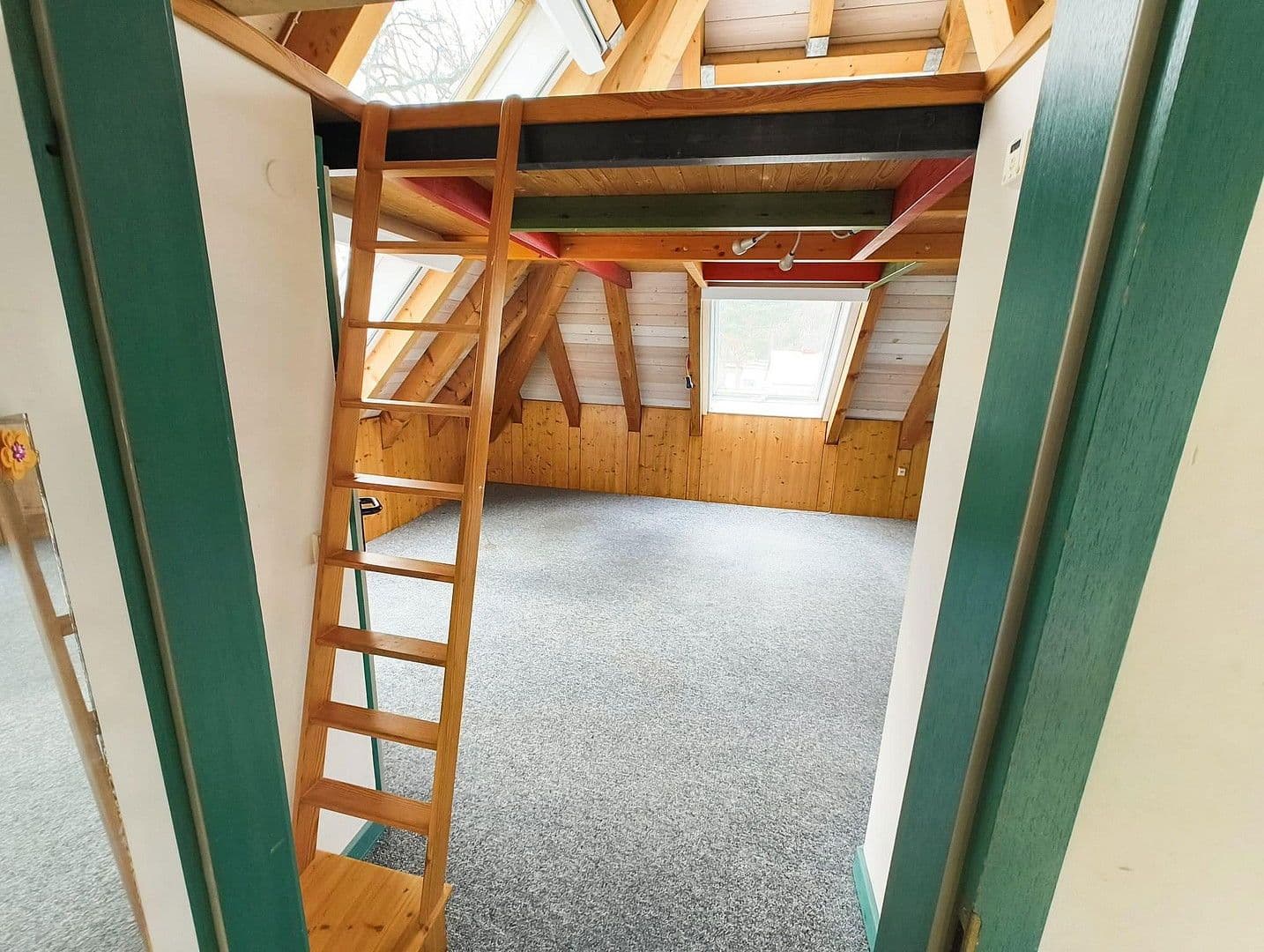 Prodej domu 223 m², pozemek 507 m², Berlin, Berlín Prodej domu 223 m², pozemek 507 m², Berlin, Berlín