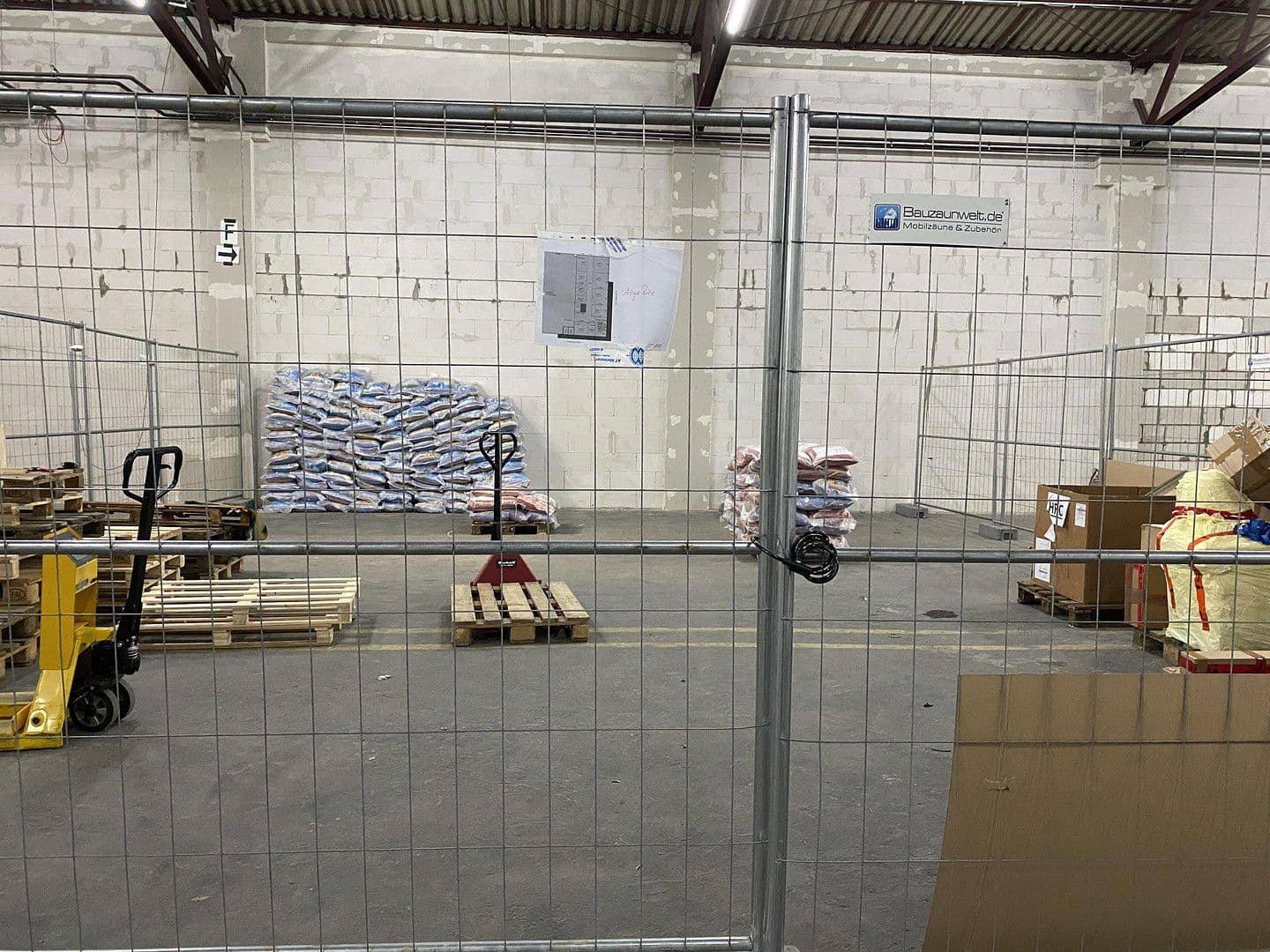 Pronájem nebytového prostoru 3.000 m², Hirtenstrasse 9, Frankfurt, Hessen Pronájem nebytového prostoru 3.000 m², Hirtenstrasse 9, Frankfurt, Hessen