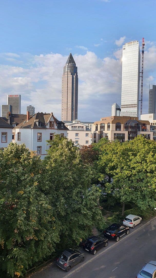 Pronájem bytu 3+1 76 m², Frankenallee 00, Frankfurt am Main, Hessen Pronájem bytu 3+1 76 m², Frankenallee 00, Frankfurt am Main, Hessen