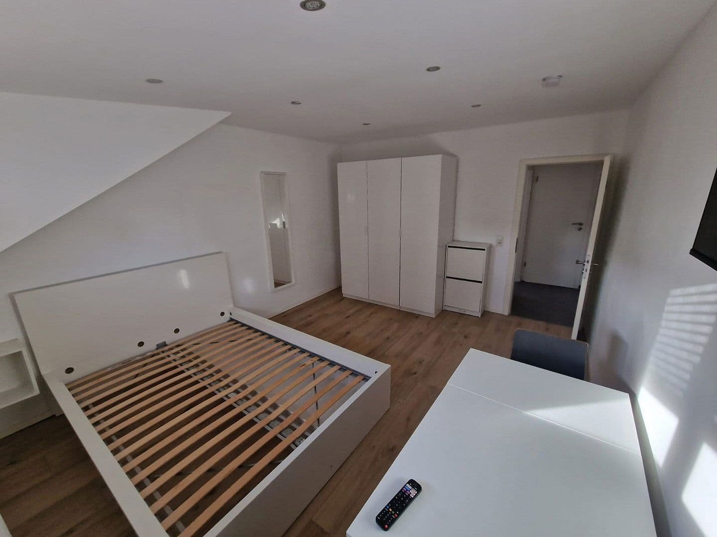 Pronájem bytu 1+1 35 m², Pfortenstrasse 18, Frankfurt am Main, Hessen Pronájem bytu 1+1 35 m², Pfortenstrasse 18, Frankfurt am Main, Hessen