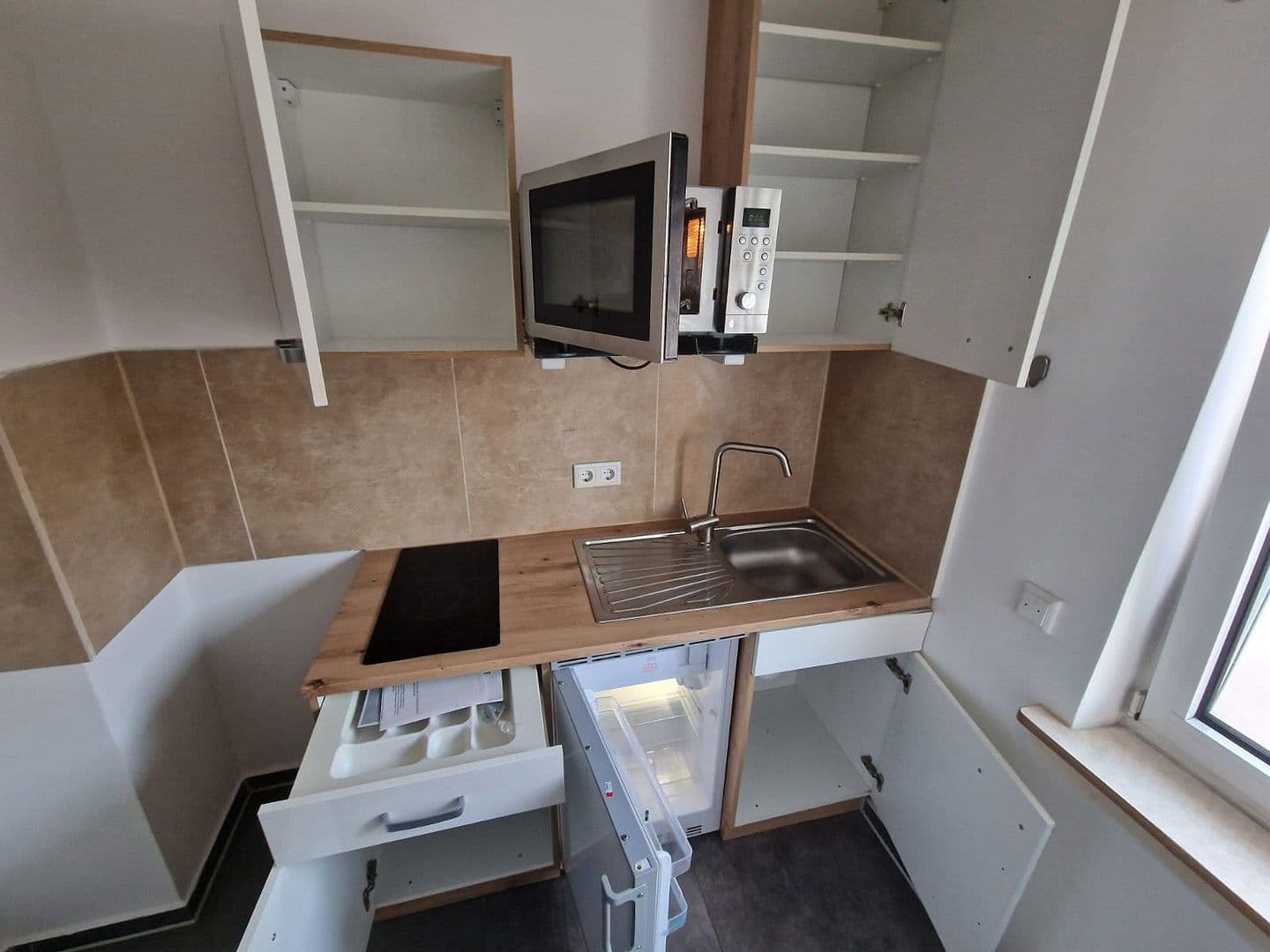 Pronájem bytu 1+1 35 m², Pfortenstrasse 18, Frankfurt am Main, Hessen Pronájem bytu 1+1 35 m², Pfortenstrasse 18, Frankfurt am Main, Hessen