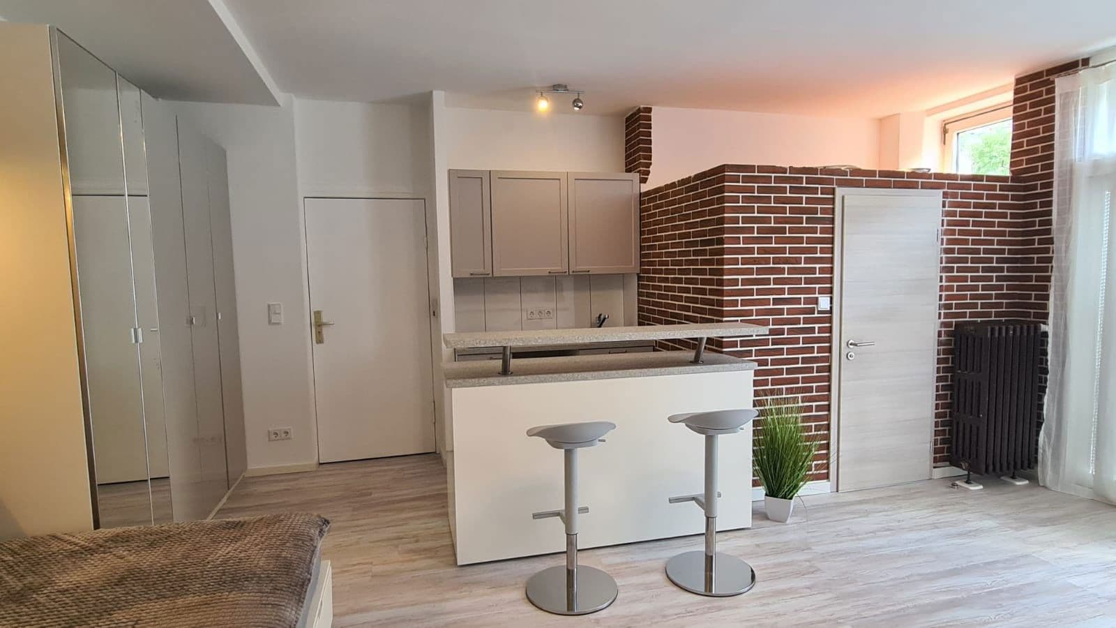 Pronájem bytu 1+1 35 m², Fredericiastrass 3, Berlin, Berlín Pronájem bytu 1+1 35 m², Fredericiastrass 3, Berlin, Berlín