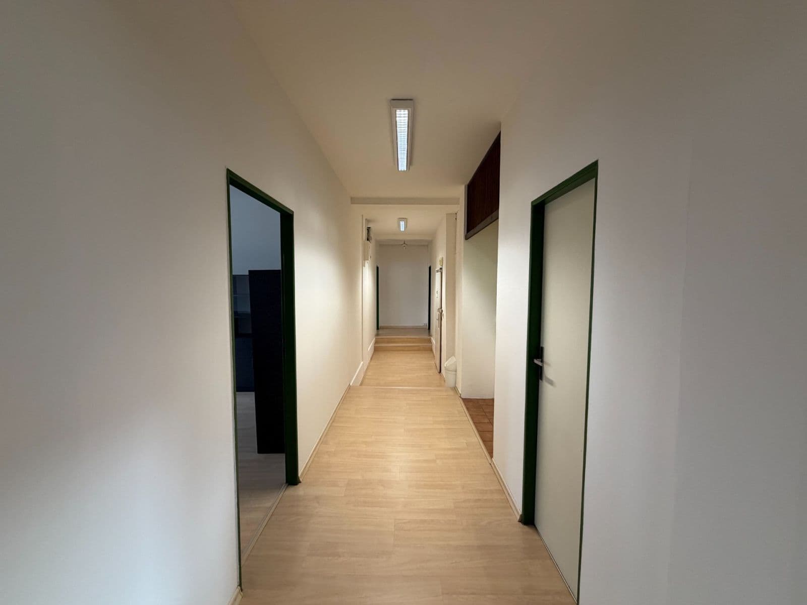Pronájem nebytového prostoru 133 m², Dubečská, Praha, Praha Pronájem nebytového prostoru 133 m², Dubečská, Praha, Praha