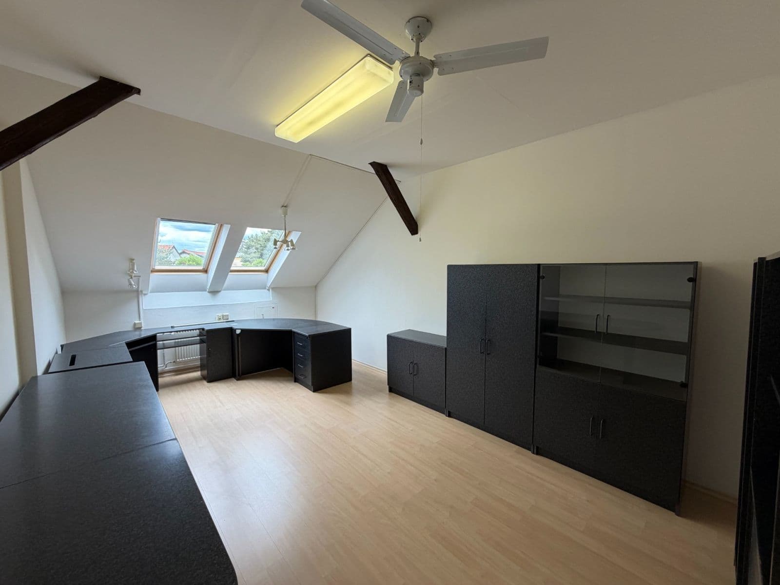 Pronájem nebytového prostoru 133 m², Dubečská, Praha, Praha Pronájem nebytového prostoru 133 m², Dubečská, Praha, Praha