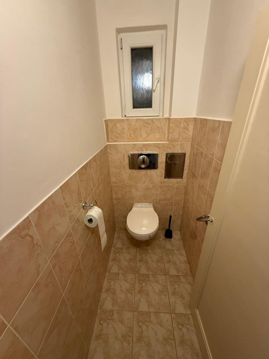 Pronájem bytu 2+1 73 m², Polní, Praha, Praha Pronájem bytu 2+1 73 m², Polní, Praha, Praha