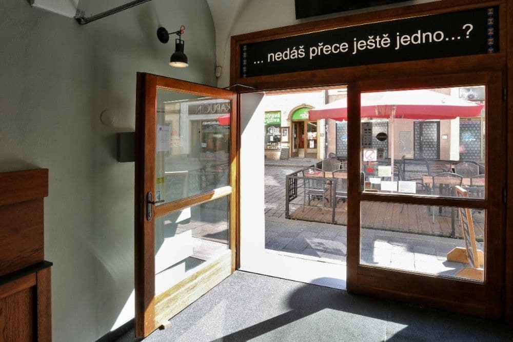 Pronájem nebytového prostoru 320 m², Riegrova, Olomouc, Olomoucký kraj Pronájem nebytového prostoru 320 m², Riegrova, Olomouc, Olomoucký kraj