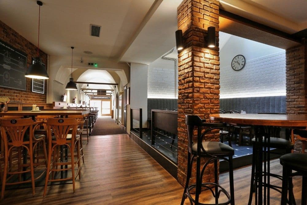 Pronájem nebytového prostoru 320 m², Riegrova, Olomouc, Olomoucký kraj Pronájem nebytového prostoru 320 m², Riegrova, Olomouc, Olomoucký kraj