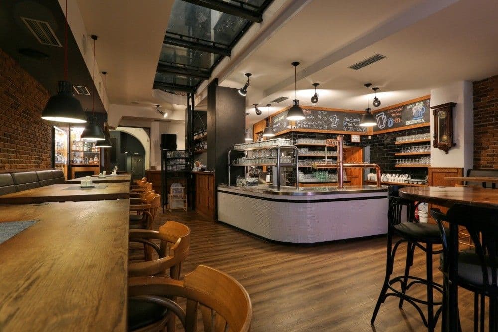 Pronájem nebytového prostoru 320 m², Riegrova, Olomouc, Olomoucký kraj Pronájem nebytového prostoru 320 m², Riegrova, Olomouc, Olomoucký kraj