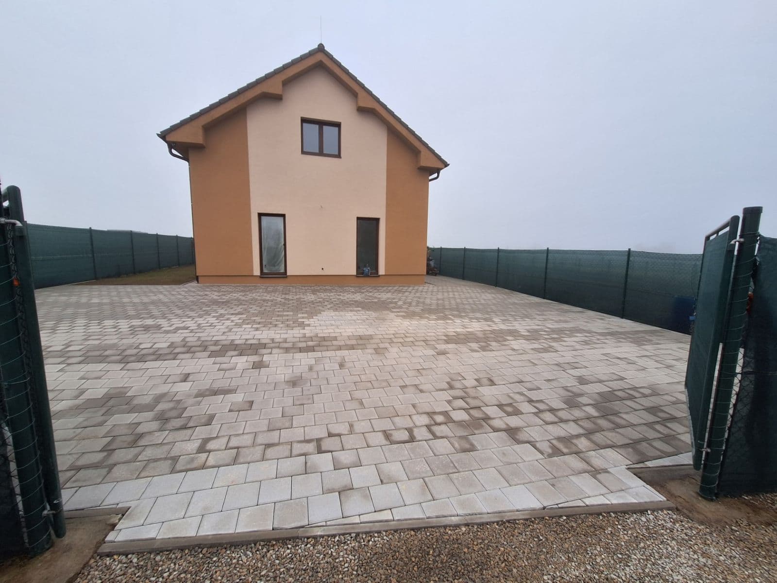 Pronájem bytu 2+kk 50 m², Za Humny, Chyňava, Středočeský kraj Pronájem bytu 2+kk 50 m², Za Humny, Chyňava, Středočeský kraj